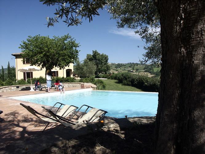 Agriturismo Castagna Alta Valfabbrica المظهر الخارجي الصورة