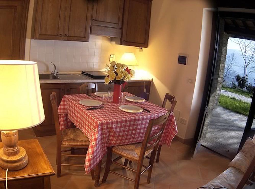 Agriturismo Castagna Alta Valfabbrica المظهر الخارجي الصورة